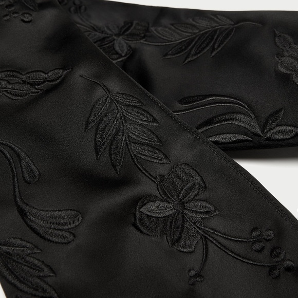 [SOLD]NWT Zara US 6.5 Embroidered Black Knee Boots - Picture 5 of 5